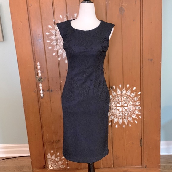 Beautiful Précis fitted midi dress - Picture 2 of 11